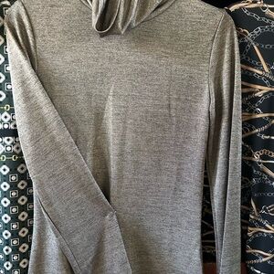 C Wonder New Lightweight Fall Turtleneck size small